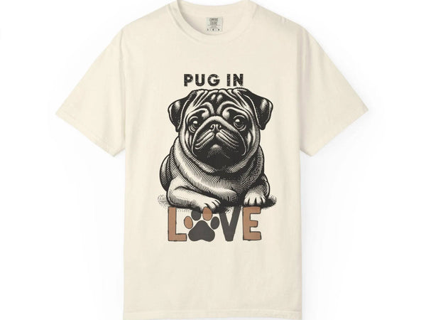 Pug T-shirt - Funky Love | Eco-Friendly Gaming Tee - Iron Phoenix GHG