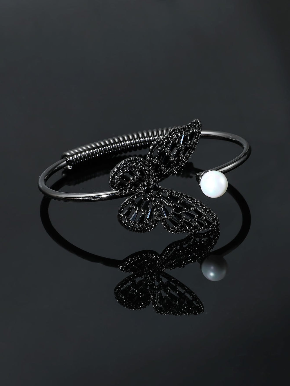 Butterfly Zirconia Pearl Cuff Bracelet