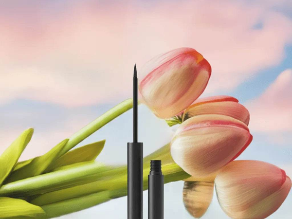 Vegan Liquid Eyeliner Pen (Black) | Gamer Glam - Iron Phoenix GHG